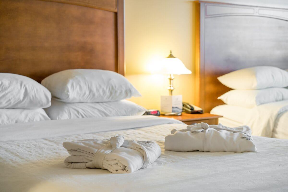 Temple Gardens Hotel & Spa Moose Jaw Bagian luar foto