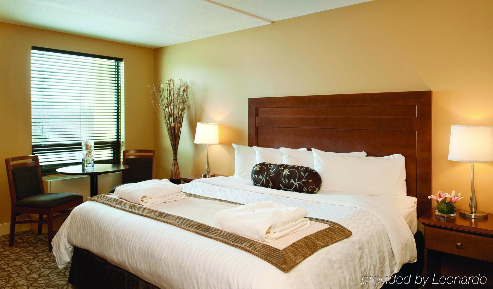 Temple Gardens Hotel & Spa Moose Jaw Bagian luar foto
