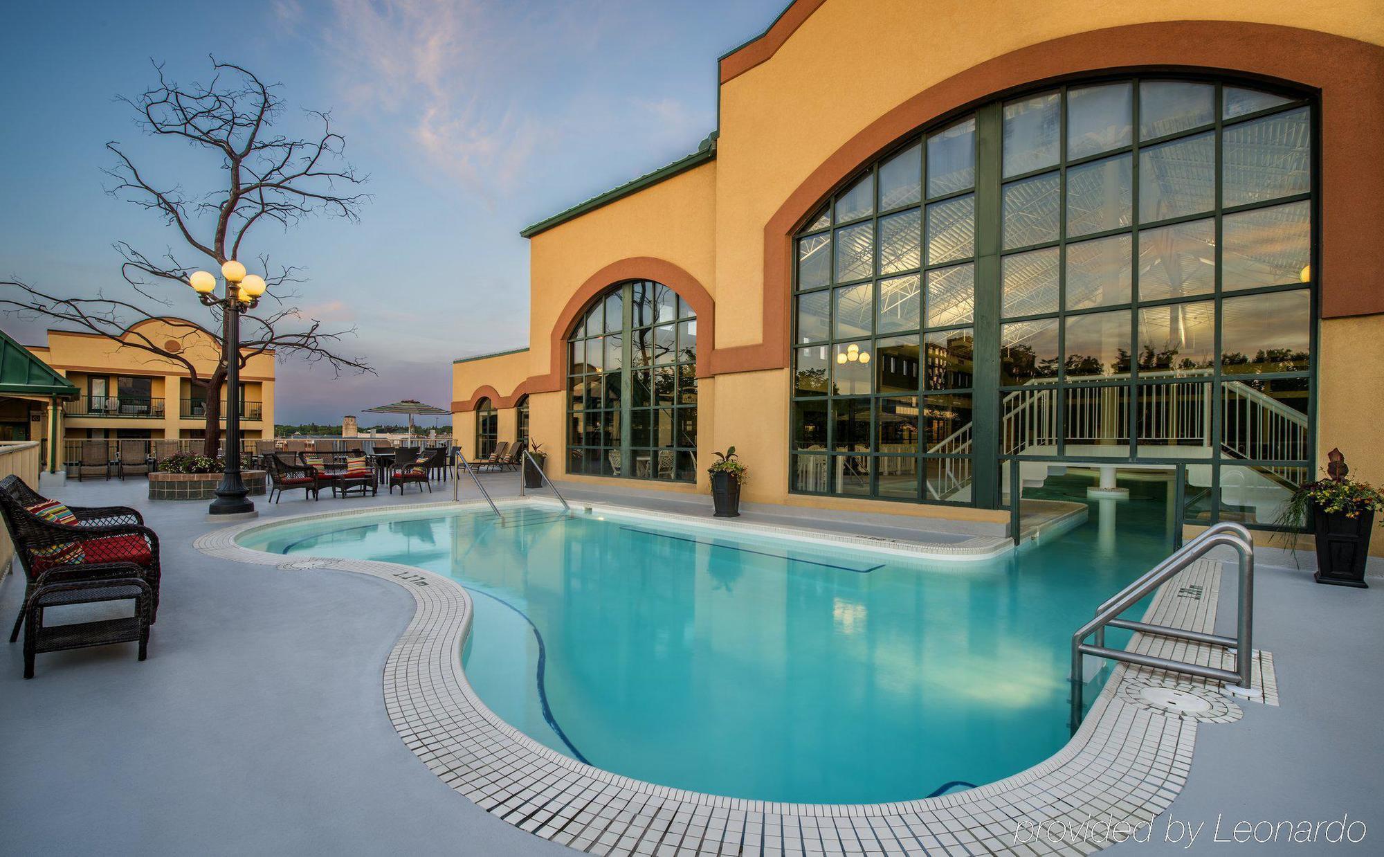 Temple Gardens Hotel & Spa Moose Jaw Bagian luar foto