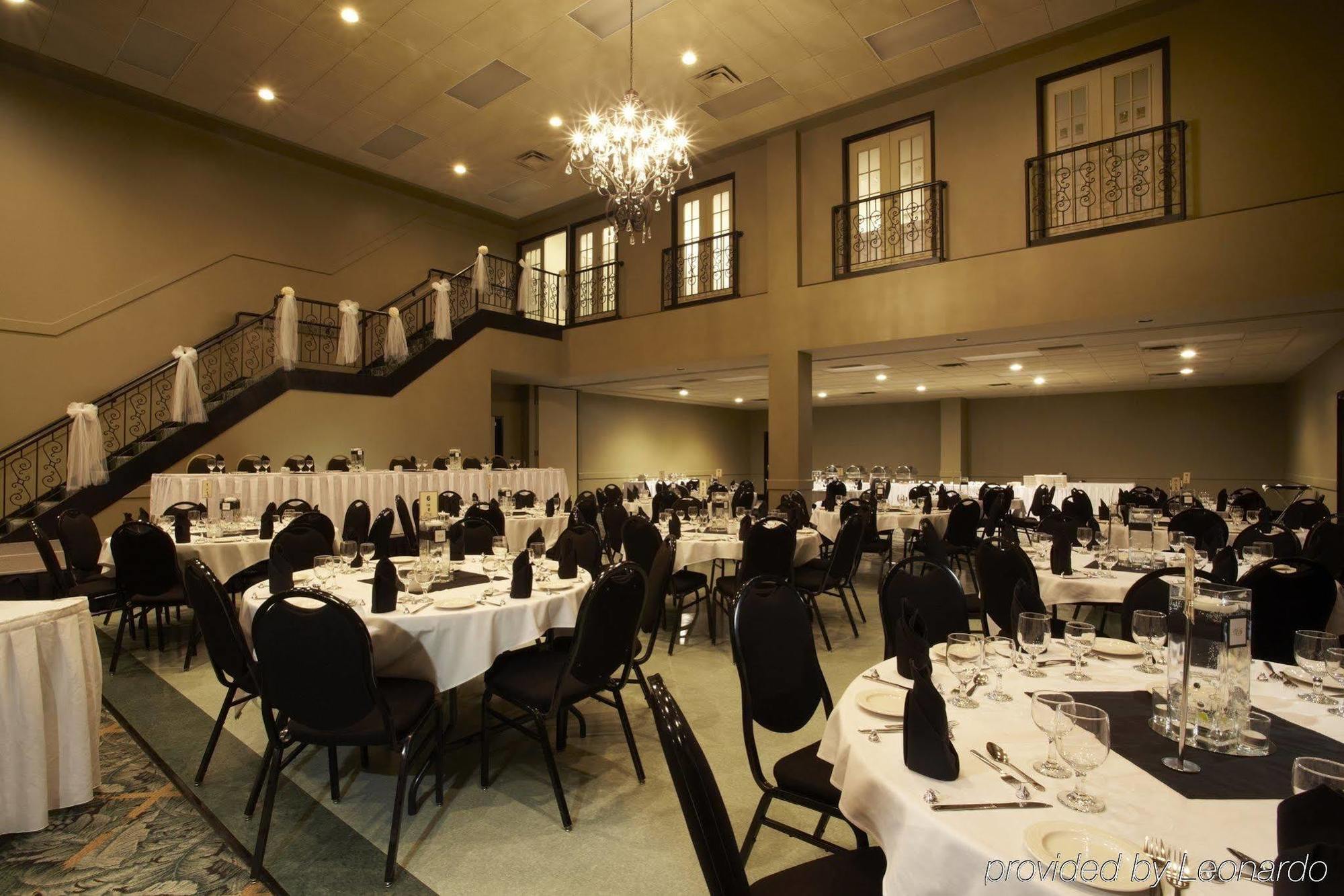 Temple Gardens Hotel & Spa Moose Jaw Bagian luar foto