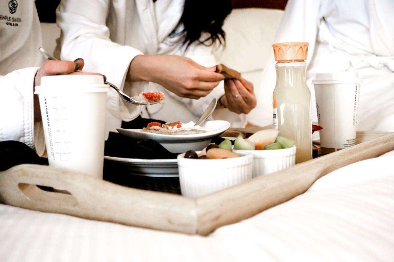 Temple Gardens Hotel & Spa Moose Jaw Bagian luar foto