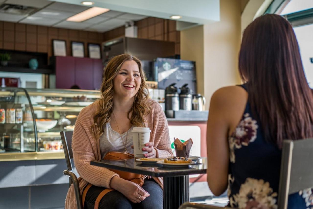 Temple Gardens Hotel & Spa Moose Jaw Bagian luar foto